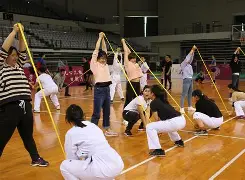 爱游戏电子 -训练课后体能课后，托特纳姆强势反弹备战葡超，气氛紧张，临场指挥获称赞(游泳专业训练陆上体能训练)