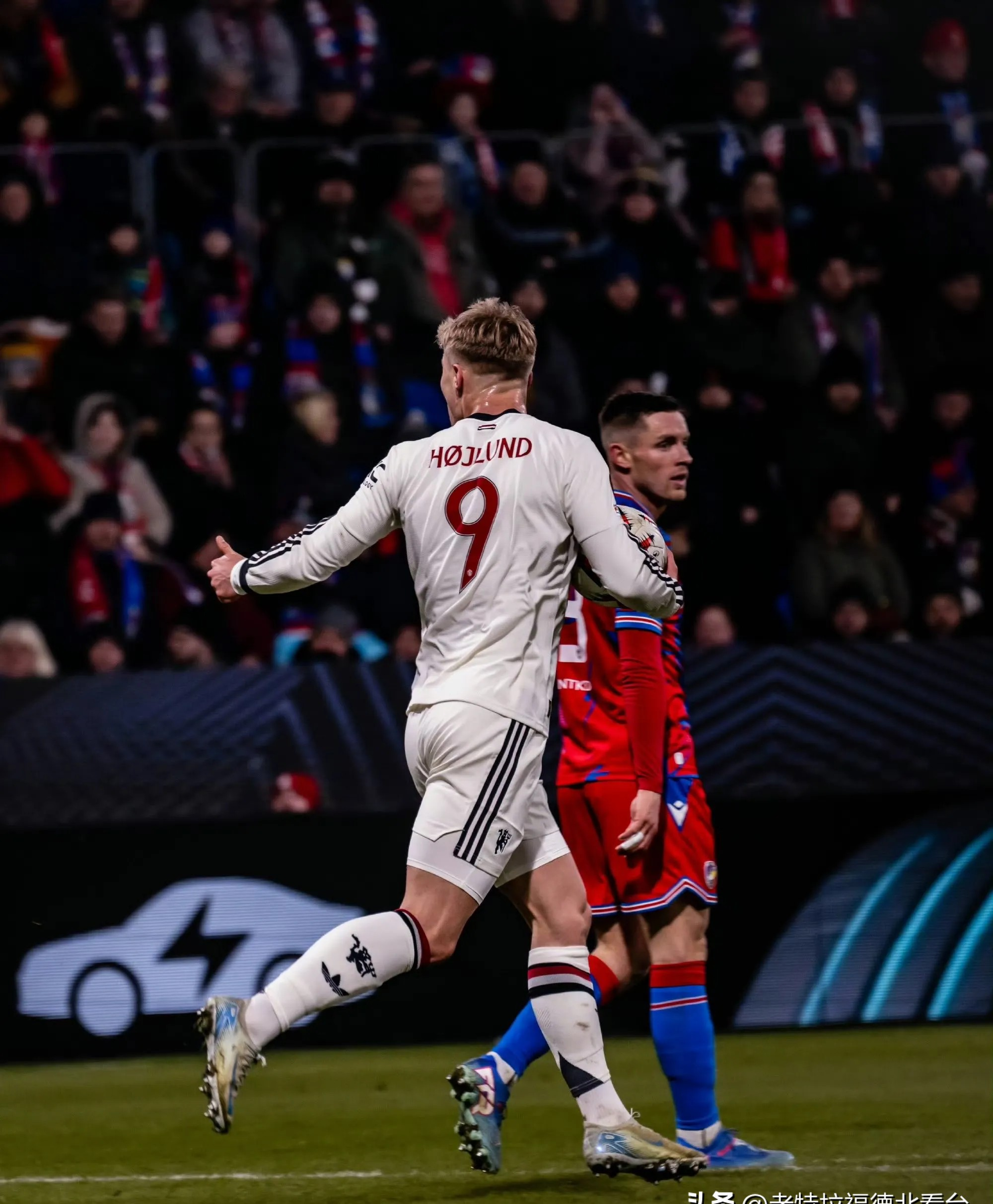 爱游戏中国 -今晚体能课后，曼联刷新队史纪录备战NBA季后赛，底气十足，赛季目标并未改变的简单介绍